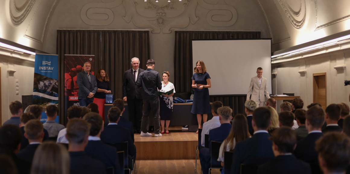 Noví prváci, nové začátky a my u toho!