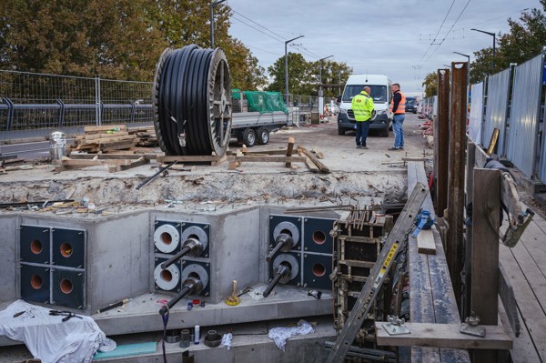 Práce na Wonkáči pokračují! Instalace nových lan volného přepětí