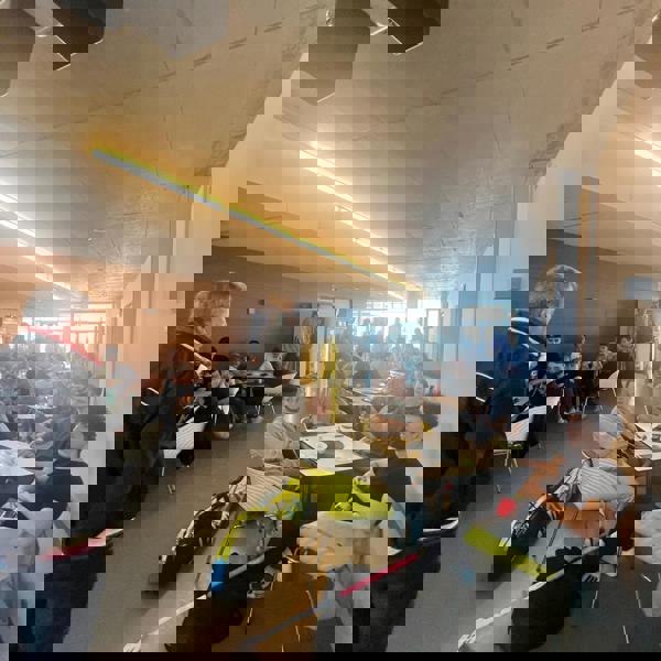 Cbbb2d94 E2b3 4F85 B57e A414c935246f