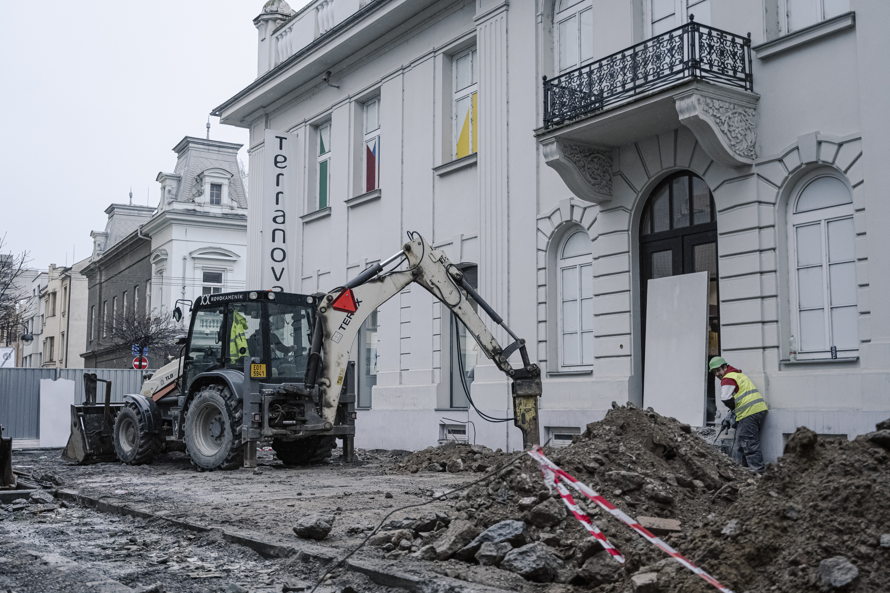 Rekonstrukce OC Grand v plném proudu